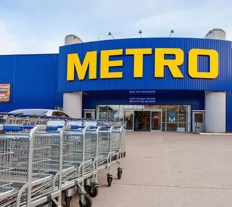 metro-threadinmotion-customer